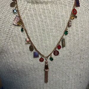 Handmade Necklace “Mistletoe Glow” – Green, Pearl & Xmas Charm